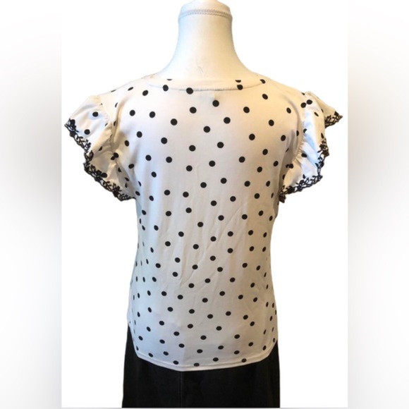 ⭐️$35 for 2⭐️ Ann Taylor Polka Dot with Embroidered Flutter Sleeve Top US LP - Picture 4 of 9